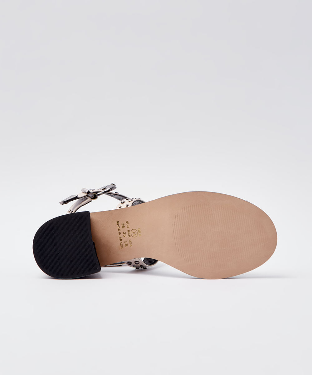 SANDÁLIA SALTO BAIXO COURO TACHAS - OFF WHITE