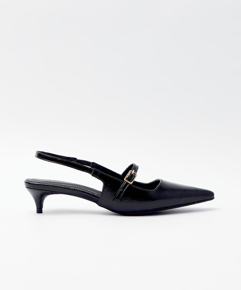 SCARPIN BICO FINO DETALHE FIVELA - PRETO